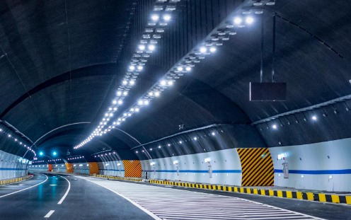 厦门海沧疏港通道主线今天通车