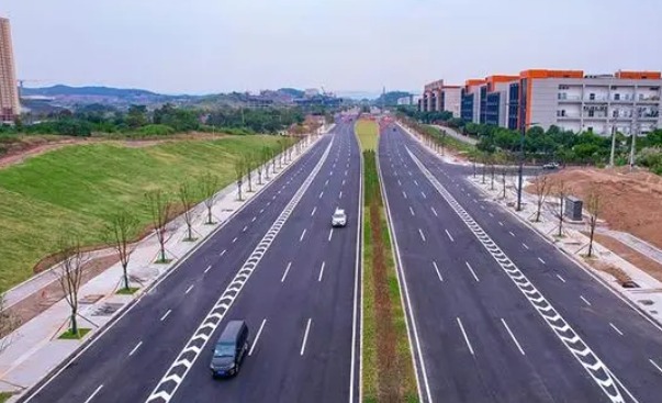 西部（重庆）科学城高新大道主线通车
