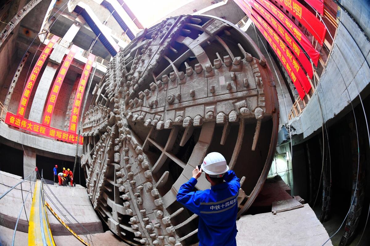 全国最大公铁合建盾构隧道秦望隧道，顺利贯通